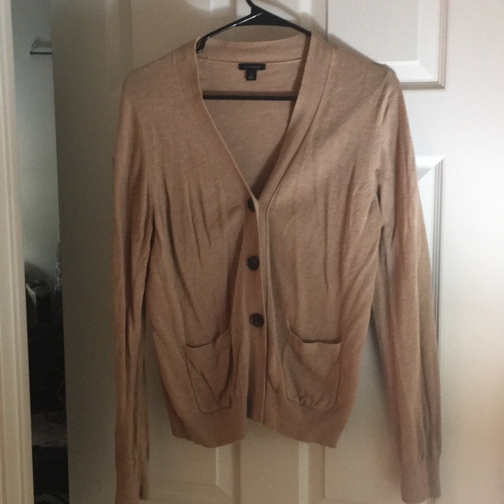 EUC Ann Taylor Cardigan size Large
